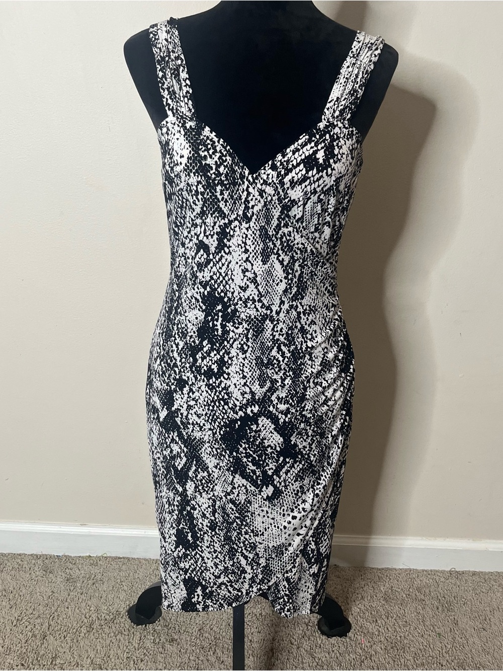 Cache Black & White Snake Print  Sleeveless Ruched Faux Wrap Dress Sz M